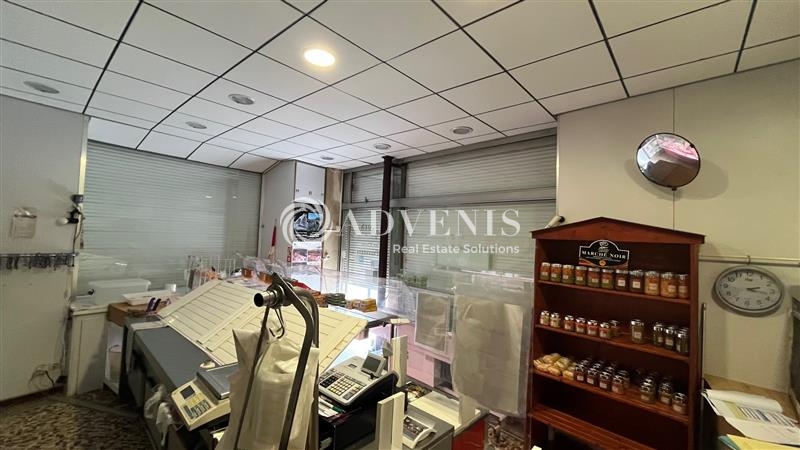 Location Commerces BORDEAUX (33000) - Photo 4
