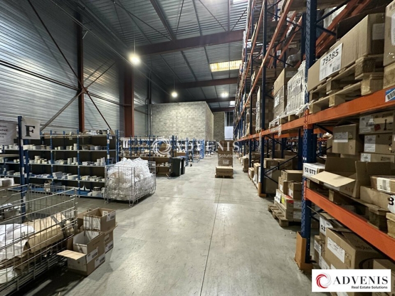 Location Activités Entrepôts AMBARÈS ET LAGRAVE (33440) - Photo 3