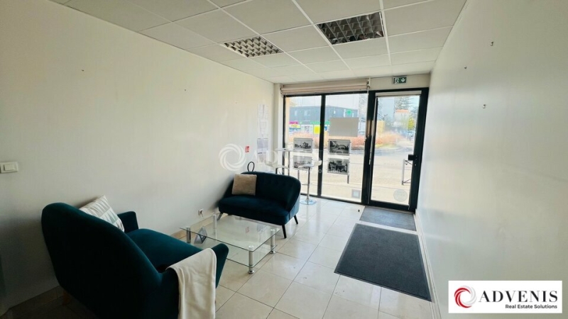 Location Commerces BORDEAUX (33200) - Photo 3