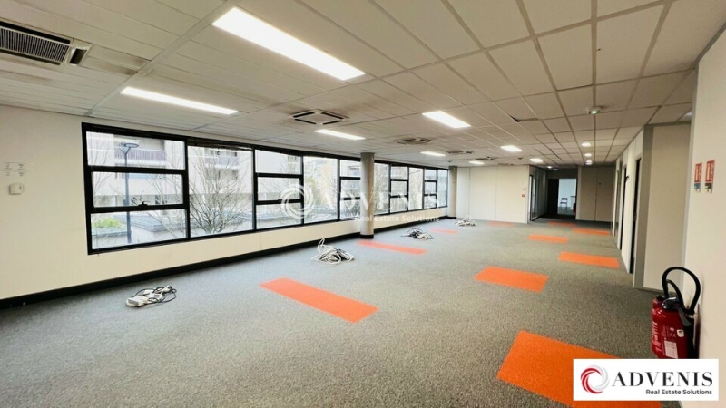 Location Bureaux BORDEAUX (33100) - Photo 4