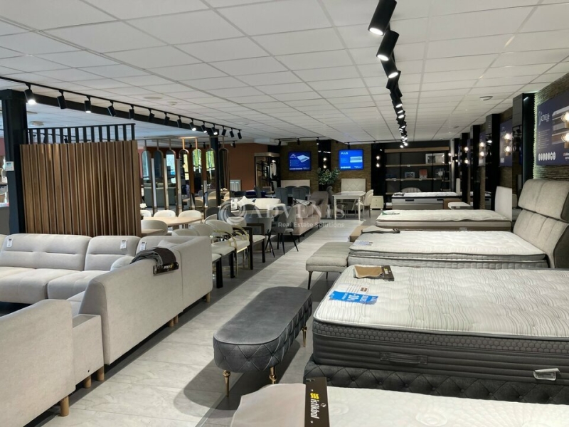 Location Commerces BORDEAUX (33300) - Photo 10