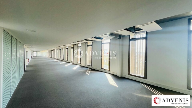 Location Bureaux BORDEAUX (33300) - Photo 4