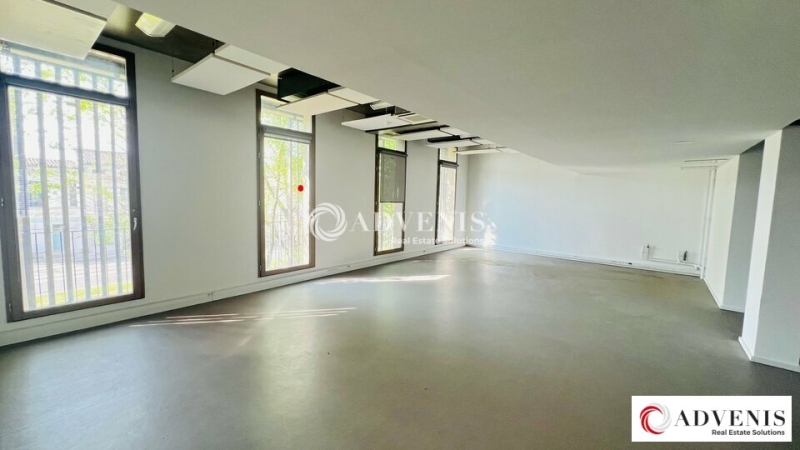 Location Bureaux BORDEAUX (33300) - Photo 8
