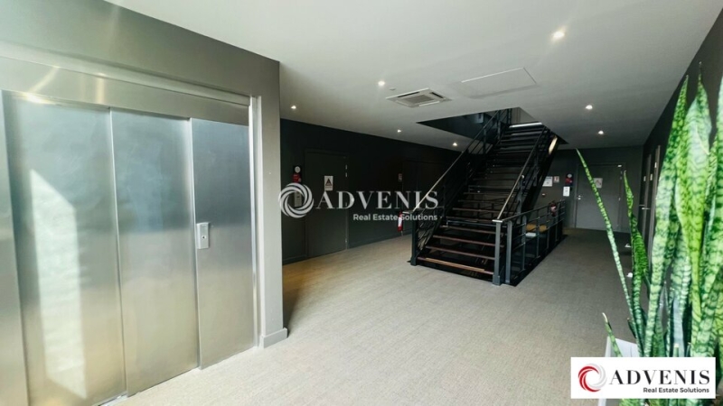 Location Bureaux PESSAC (33600) - Photo 8