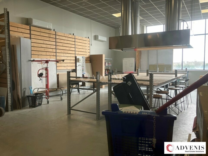 Location Commerces MÉRIGNAC (33700) - Photo 4