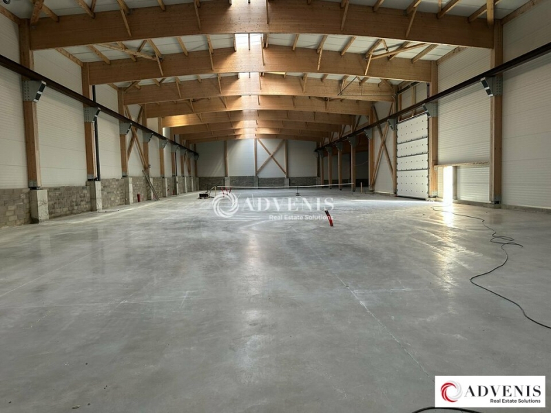 Location Activités Entrepôts BASSENS (33530) - Photo 1