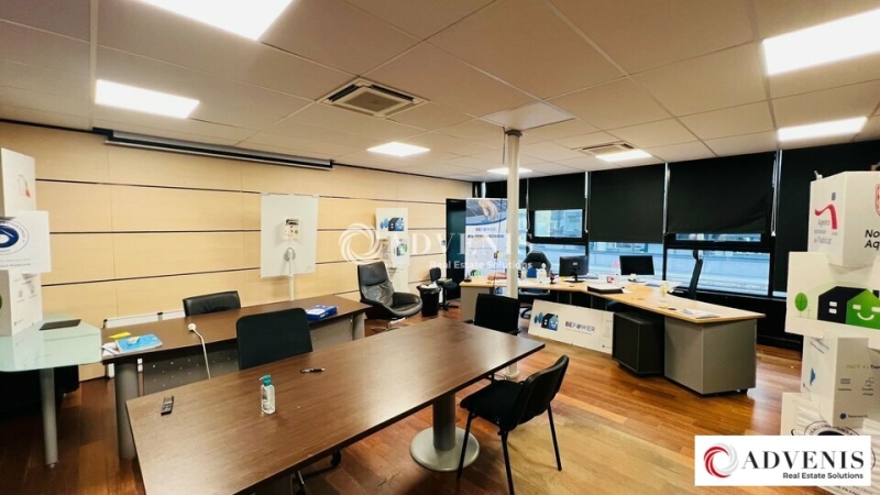 Vente Investisseur Bureaux BRUGES (33520) - Photo 8