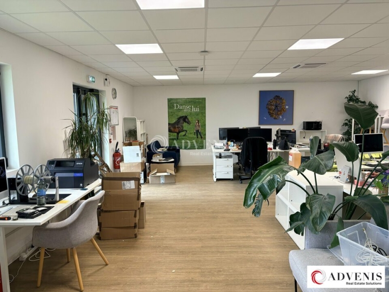 Location Activités Entrepôts AMBARÈS ET LAGRAVE (33440) - Photo 7