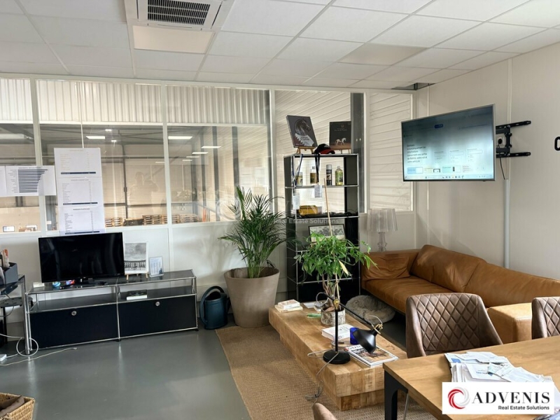 Location Activités Entrepôts AMBARÈS ET LAGRAVE (33440) - Photo 8