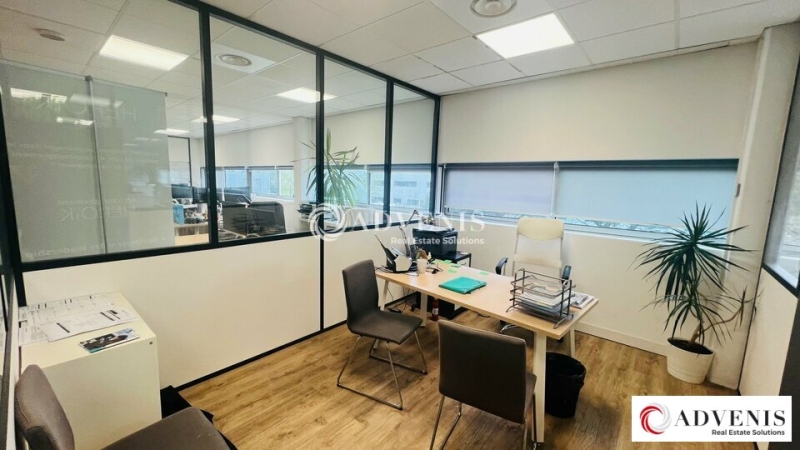 Vente Investisseur Bureaux BORDEAUX (33300) - Photo 4
