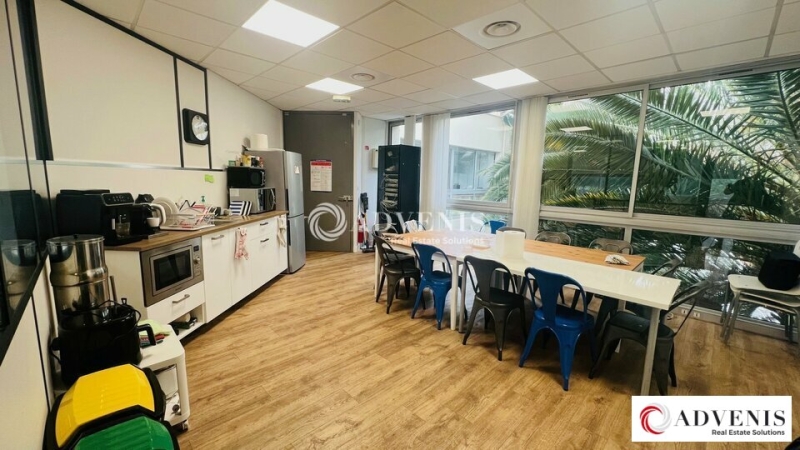 Vente Investisseur Bureaux BORDEAUX (33300) - Photo 6