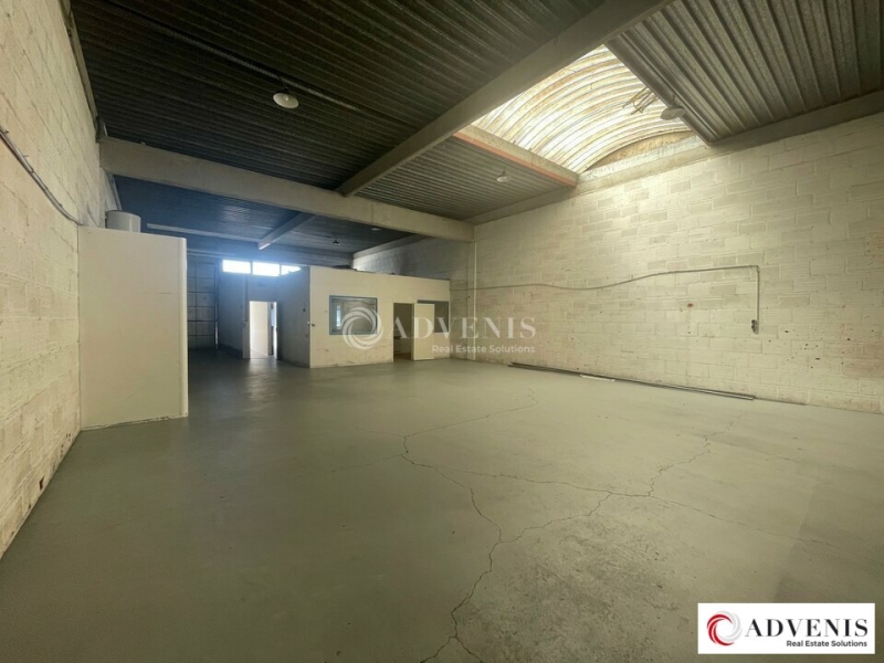 Location Activités Entrepôts BLANQUEFORT (33290) - Photo 4