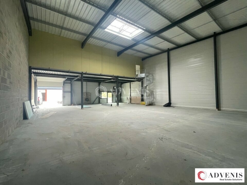 Location Activités Entrepôts BEYCHAC ET CAILLAU (33750) - Photo 7