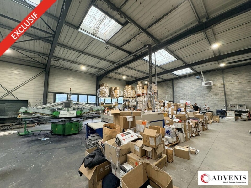 Vente Investisseur Activités Entrepôts LE HAILLAN (33185) - Photo 1