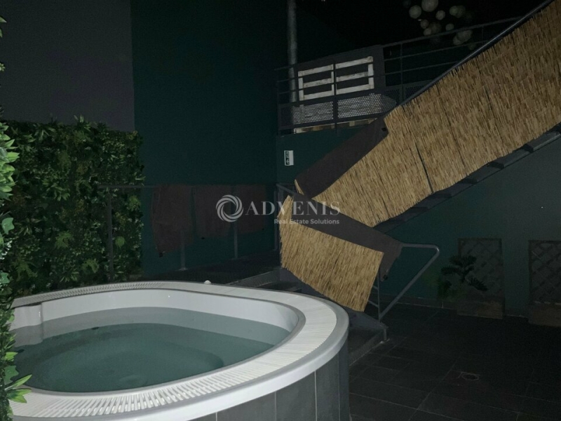 Location Commerces PESSAC (33600) - Photo 8