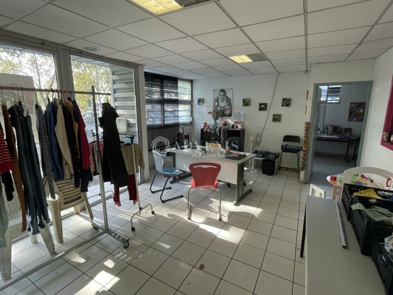 Location Activités Entrepôts BORDEAUX (33300) - Photo 2
