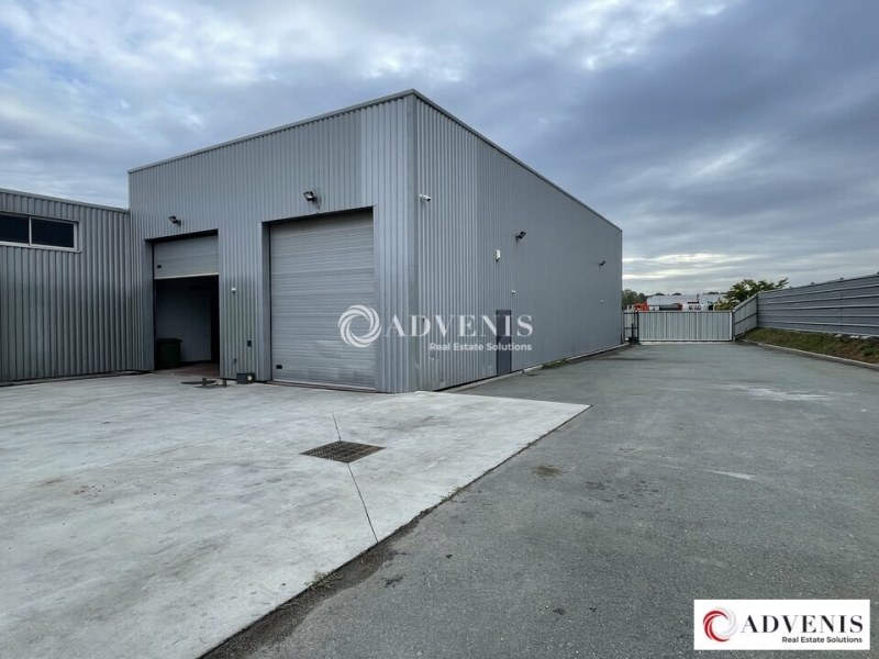 Location Activités Entrepôts YVRAC (33370) - Photo 1