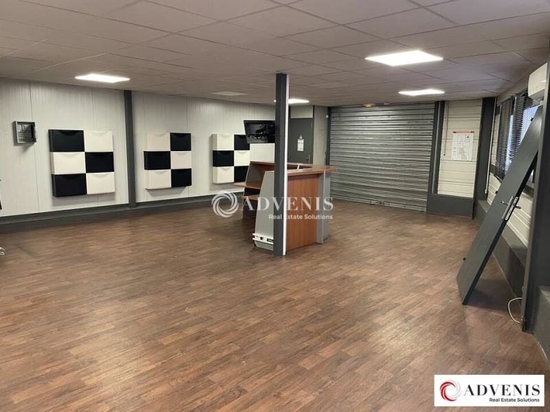 Location Activités Entrepôts YVRAC (33370) - Photo 6