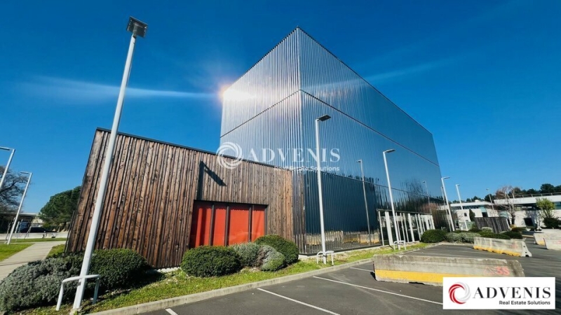 Location Commerces MÉRIGNAC (33700) - Photo 2