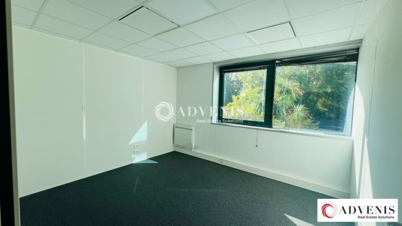 Location Bureaux BRUGES (33520) - Photo 11