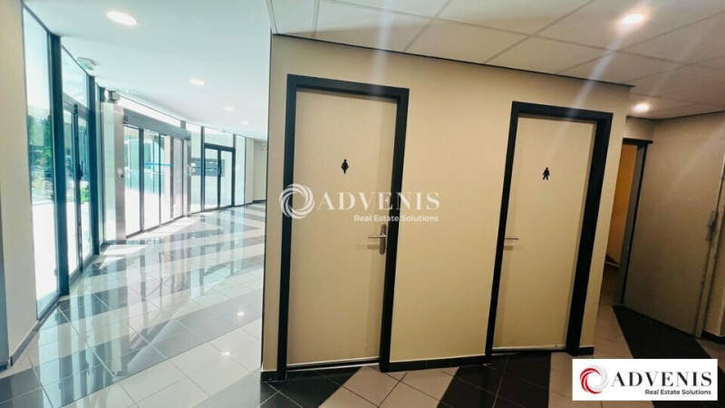 Location Bureaux BRUGES (33520) - Photo 12