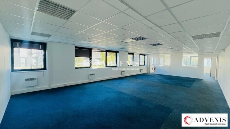 Location Bureaux BRUGES (33520) - Photo 3