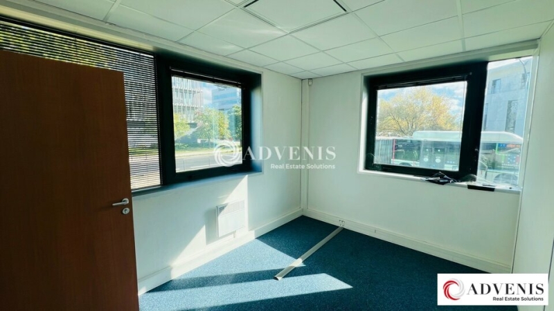 Location Bureaux BRUGES (33520) - Photo 8