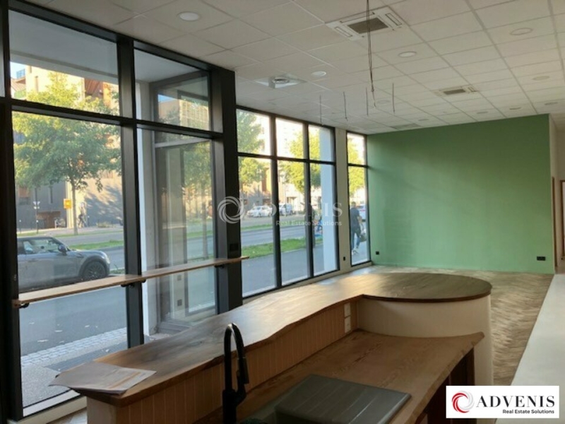 Location Commerces BORDEAUX (33300) - Photo 3