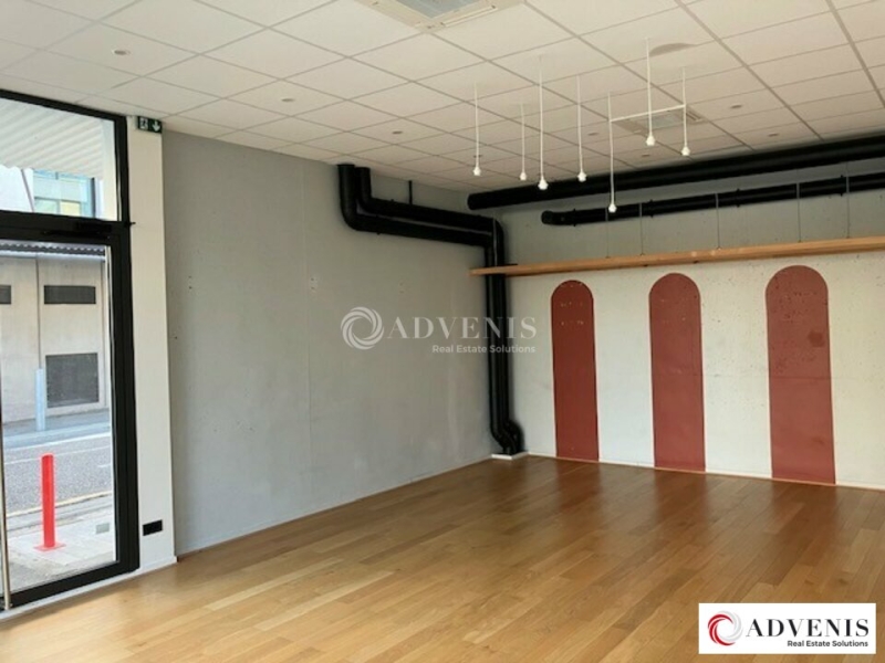 Location Commerces BORDEAUX (33300) - Photo 6