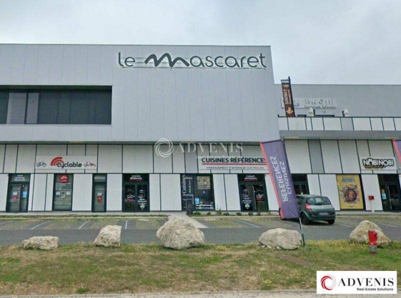 Location Commerces BÈGLES (33130) - Photo 1