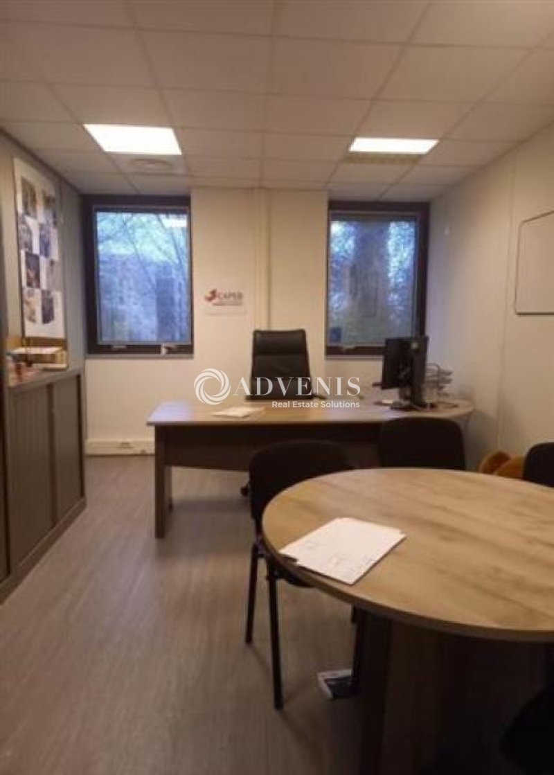 Location Bureaux BRUGES (33520) - Photo 4