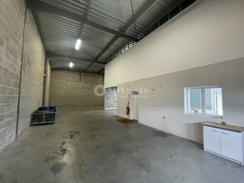Location Activités Entrepôts EYSINES (33320) - Photo 4