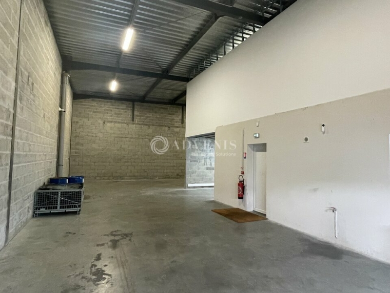 Location Activités Entrepôts EYSINES (33320) - Photo 5