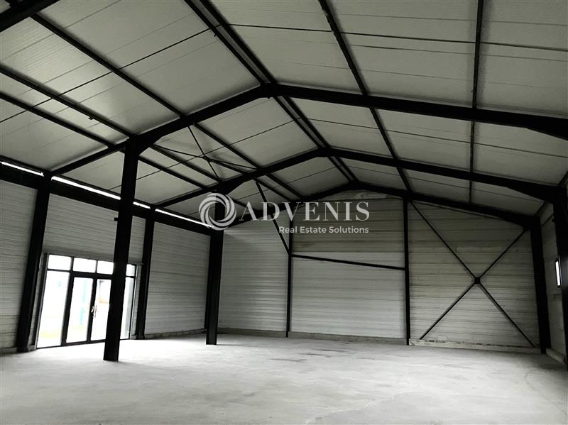 Location Commerces SAINT DOULCHARD (18230) - Photo 1
