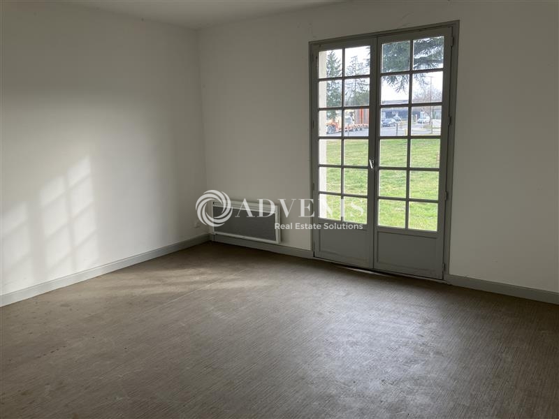Vente Investisseur Bureaux BOURGES (18000) - Photo 2