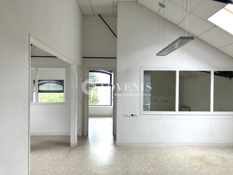 Location Bureaux BOURGES (18000) - Photo 1