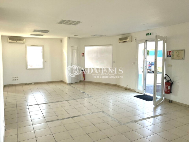 Location Bureaux SAINT-DOULCHARD (18230) - Photo 1