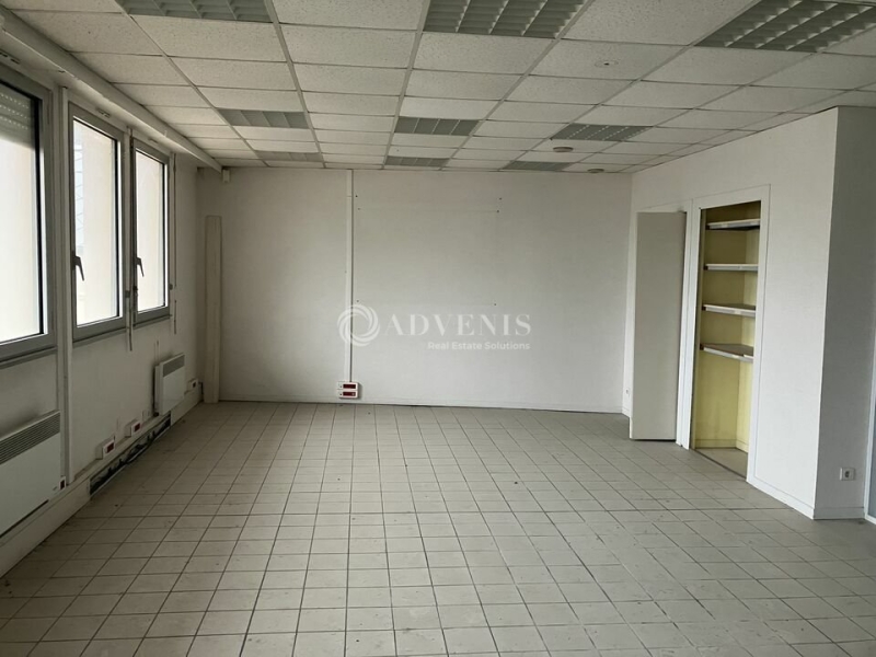 Location Bureaux BOURGES (18000) - Photo 3