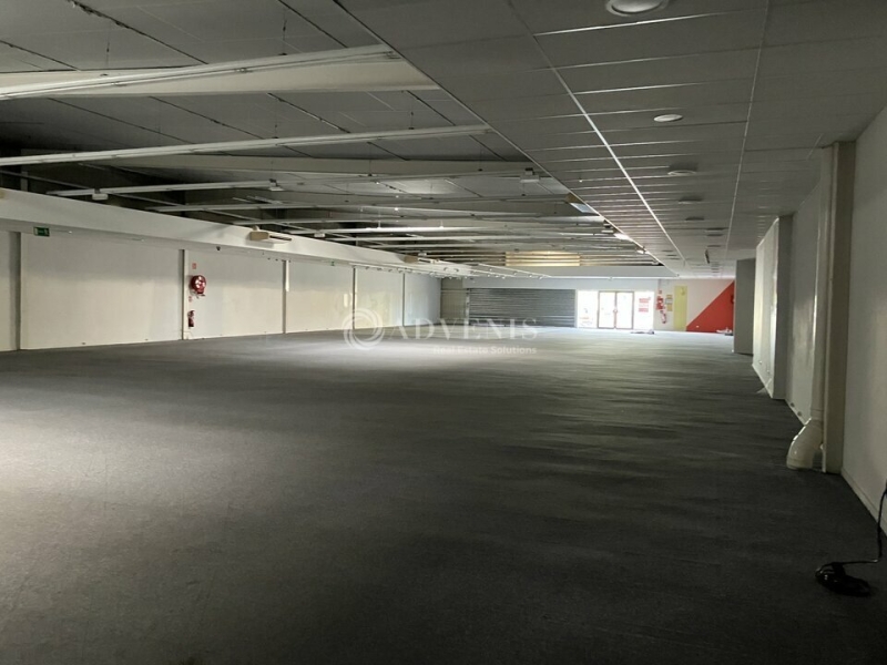 Location Commerces BOURGES (18000) - Photo 1