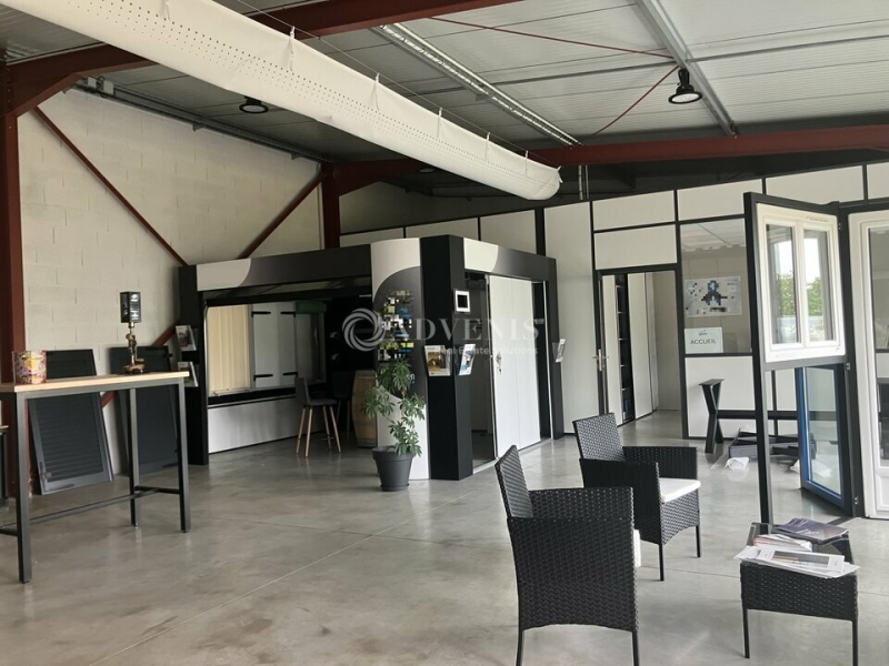 Location Activités Entrepôts LE SUBDRAY (18570) - Photo 3