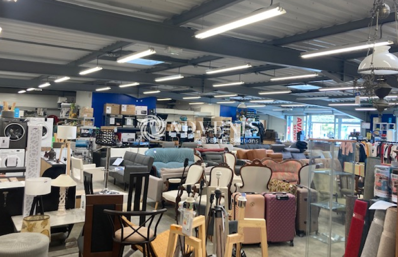 Vente Investisseur Commerces CHAMPNIERS (16430) - Photo 3