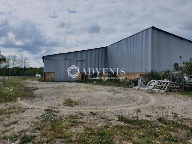 Location Bureaux et activités légères CHAZELLES (16380) - Photo 2