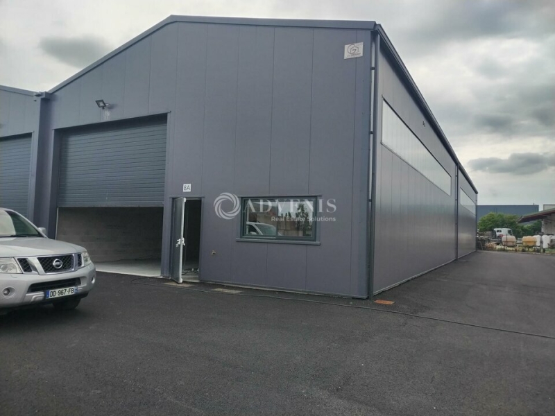 Location Entrepôts GENTÉ (16130) - Photo 1
