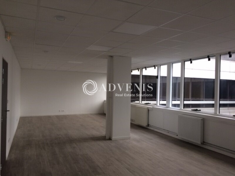 Vente Investisseur Bureaux CERGY (95000) - Photo 3