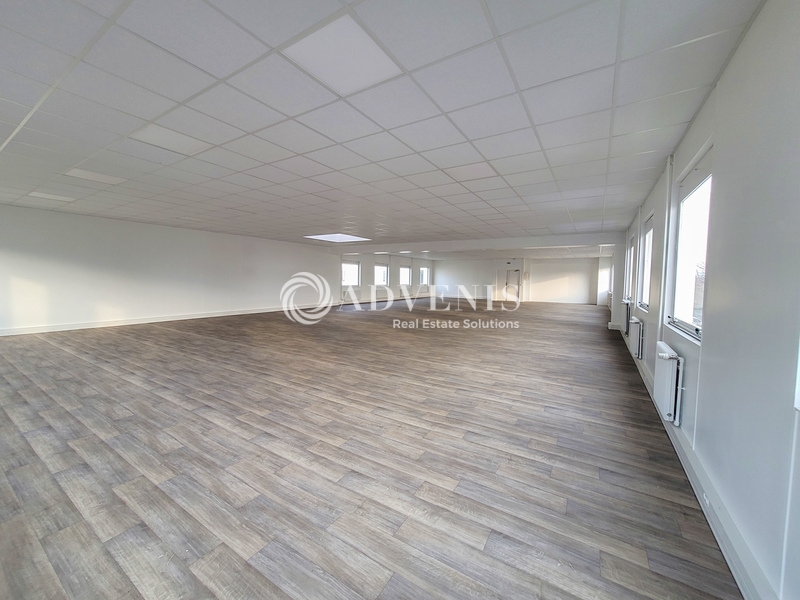 Vente Utilisateur Bureaux OSNY (95520) - Photo 2