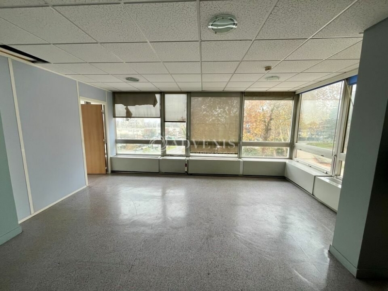 Location Bureaux CERGY (95000) - Photo 7