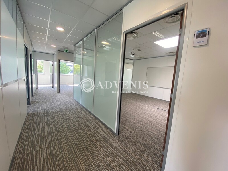 Location Bureaux CERGY (95800) - Photo 2