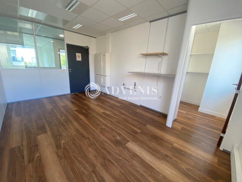 Location Bureaux CERGY (95800) - Photo 4