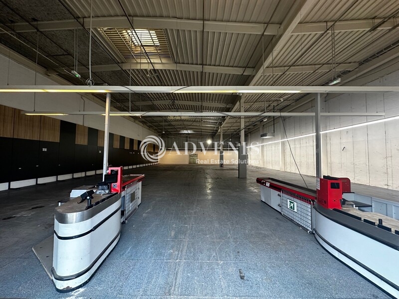 Location Commerces ERAGNY (95610) - Photo 1