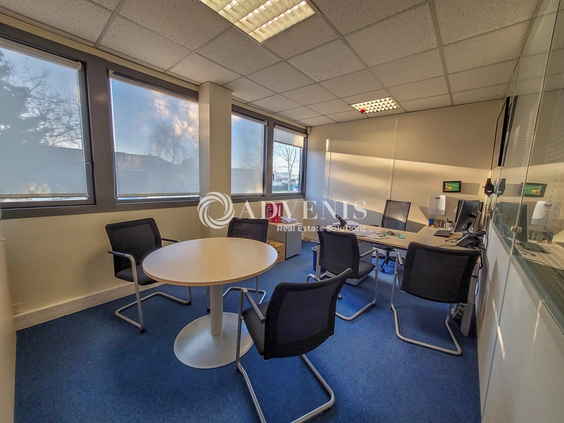 Location Bureaux SARTROUVILLE (78500) - Photo 3